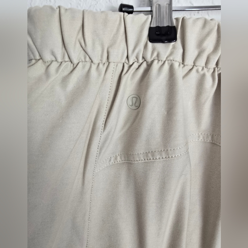 NWT Lululemon Athletica Light Utilitech Cargo Pocket HR Pants - Picture 7 of 8